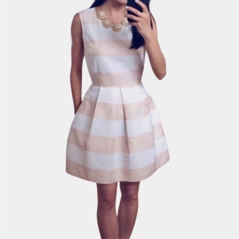 Gap blush and white fit and flare dress with pockets size 10